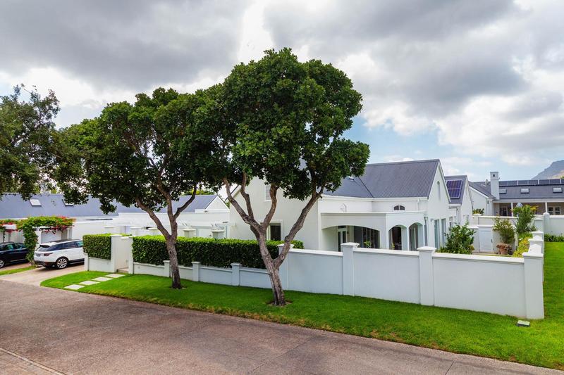 4 Bedroom Property for Sale in Steenberg Estate Western Cape